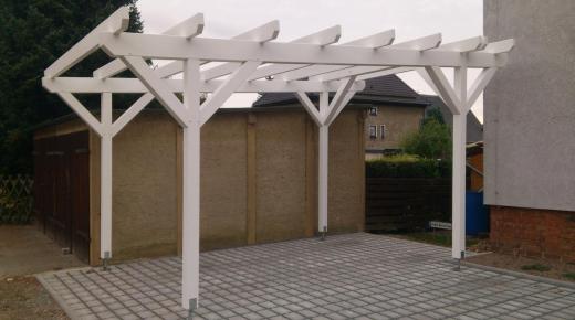 Pergola in weiß 